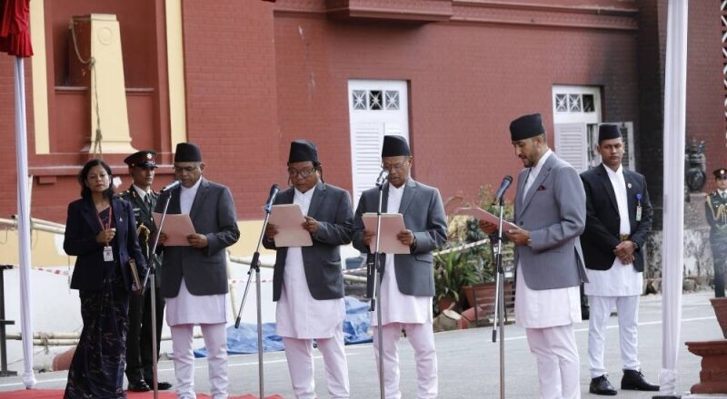 नयाँ ऊर्जा सहित चार मन्त्रीको सपथ, प्राविधिक र अनुभवी अनुहारहरूको प्रवेश